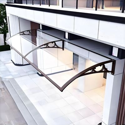 Prix d'usine Tape personnalisable en polycarbonate solide pour la flexibilité de conception et la transmission de la lumière pour les portes ou les fenêtres