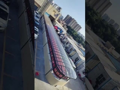 Des auvents en polycarbonate contemporains avec fonction d'auto-nettoyage