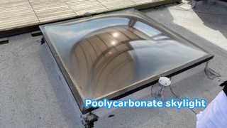 Lampe de toit en polycarbonate