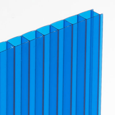 82% feuille de polycarbonate multicouche à transmission de lumière pour la construction