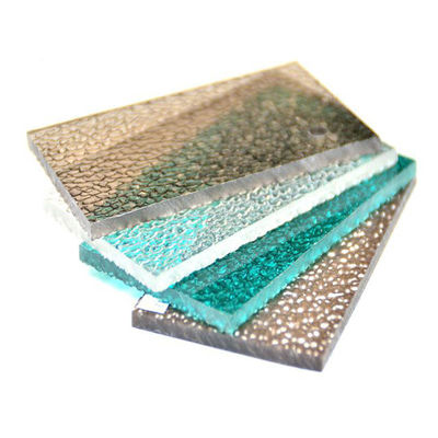 Un bon prix. Le polycarbonate de broyage est parfait pour les cloisons de salle de bains dans les panneaux de serre en ligne