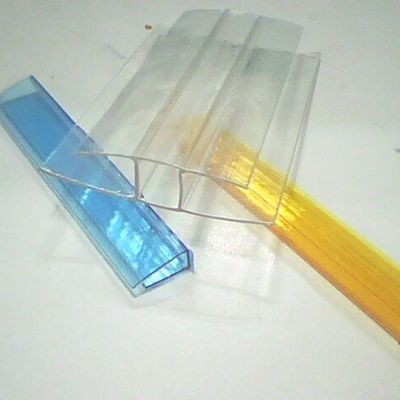 Un bon prix. 4 mm 6 mm 8 mm 10 mm Polycarbonate profilé H connecteur pour la connexion de plaque et planche en ligne