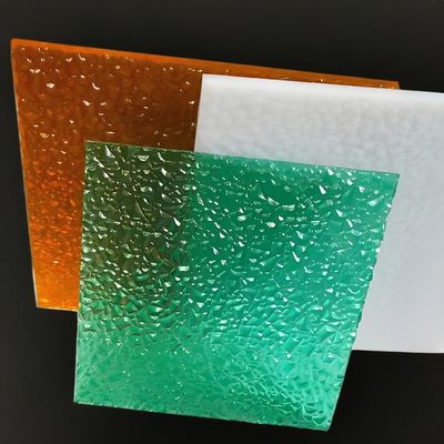 Multicolore améliorée durabilité Polycarbonate feuille de diamant Protection UV