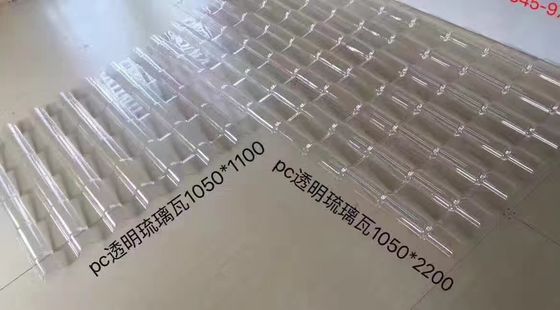 Carreaux vitrés de polycarbonate résistants aux intempéries et esthétiques pour les toits résidentiels, commerciaux et industriels