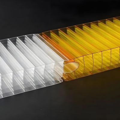 Feuille de polycarbonate jaune de 40 mm avec une texture de modèle de bouchon pour une rigidité structurelle et une diffusion lumineuse améliorée