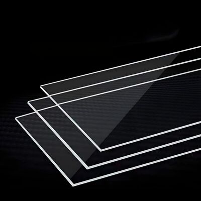 Feuille de polycarbonate transparente bon marché de 2 mm 4*8 pieds, présentant une résistance exceptionnelle aux chocs et une transmission lumineuse élevée pour l'industrie et les auvents