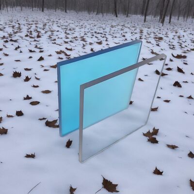 Un bon prix. Prix d'usine 5mm plastique feuille de polycarbonate 4 * 8 pieds feuille transparente transparente avec une résistance aux chocs exceptionnelle et une transmission de la lumière élevée pour la canopée industrielle et de tolpe en ligne