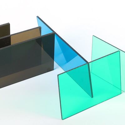 Un bon prix. Largeur 1220 mm Feuille de polycarbonate en plastique Résistant aux intempéries Toit au mur au au auvent Matériaux de construction de serre Longueur personnalisée en ligne