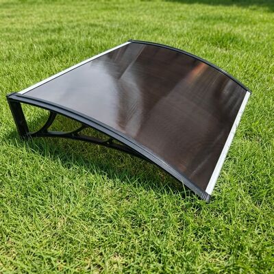 Un bon prix. Tente de fenêtre brune en polycarbonate avec support en plastique ou en aluminium conçu pour offrir une protection durable et un attrait esthétique accru en ligne